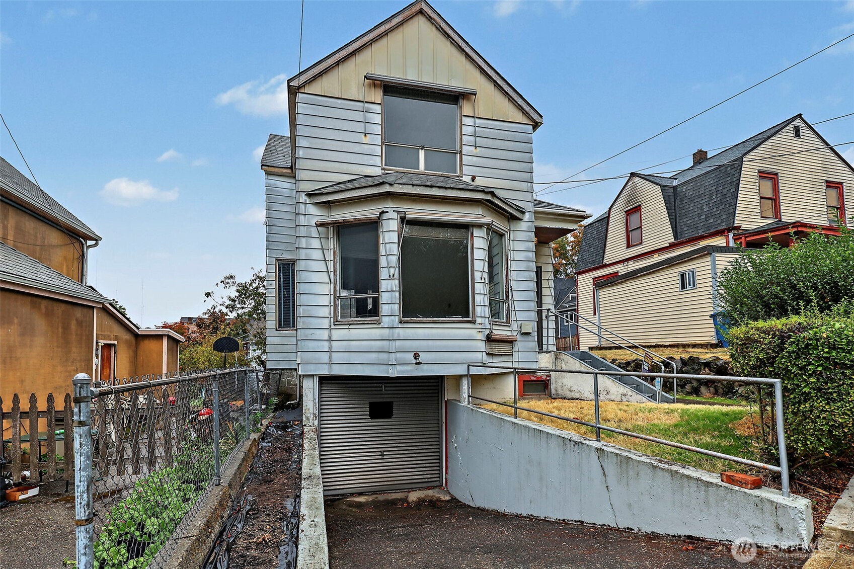 2208 E Terrace Street Property Photo 3