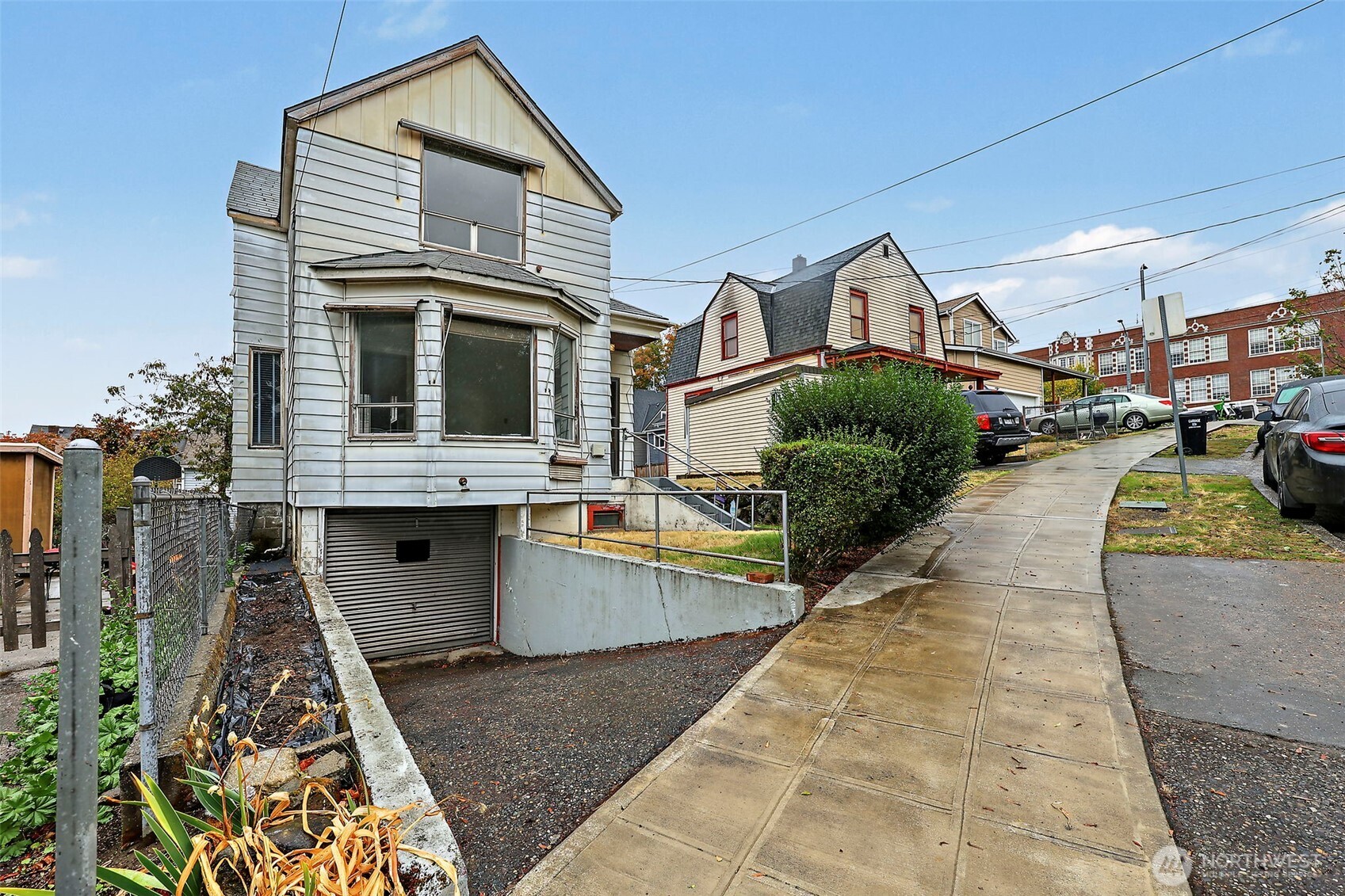 2208 E Terrace Street Property Photo 4