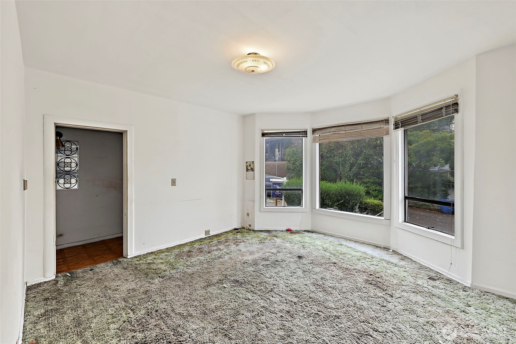 2208 E Terrace Street Property Photo 8