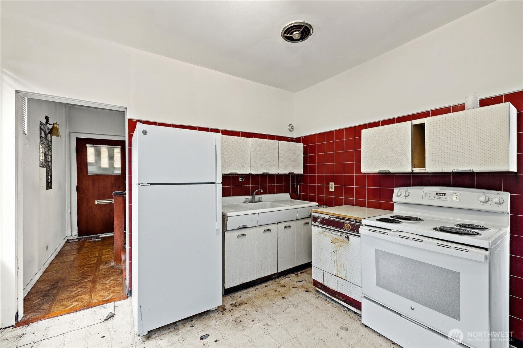 2208 E Terrace Street Property Photo 12
