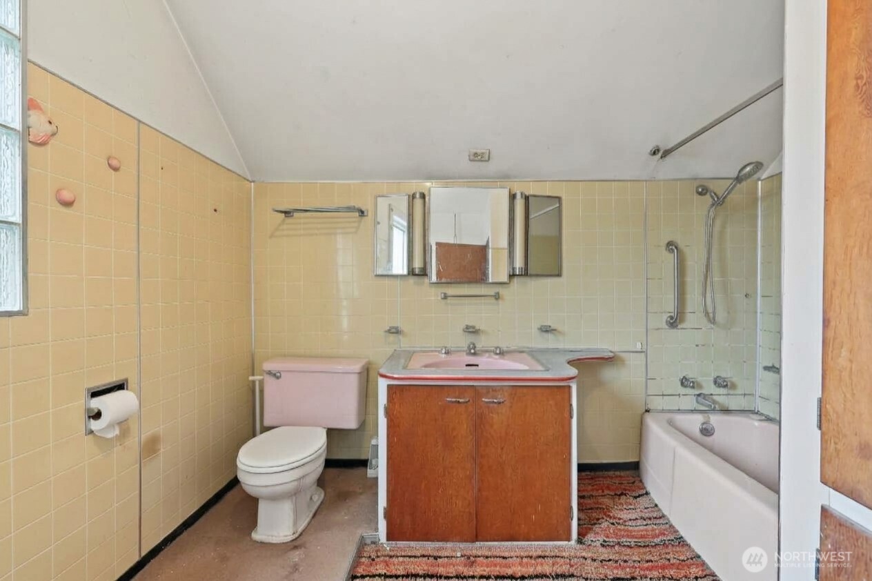 2208 E Terrace Street Property Photo 18