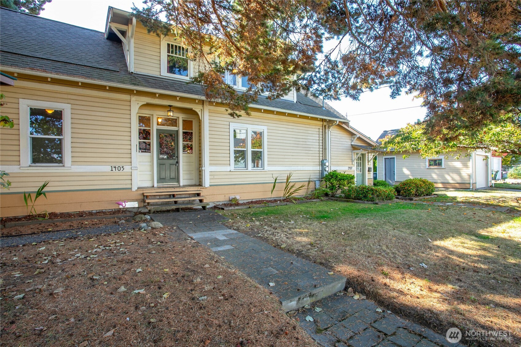 1405 Halleck Street Property Photo 3