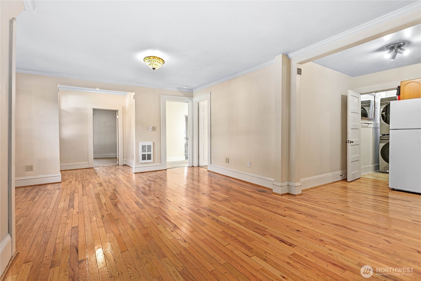 1405 Halleck Street Property Photo 11