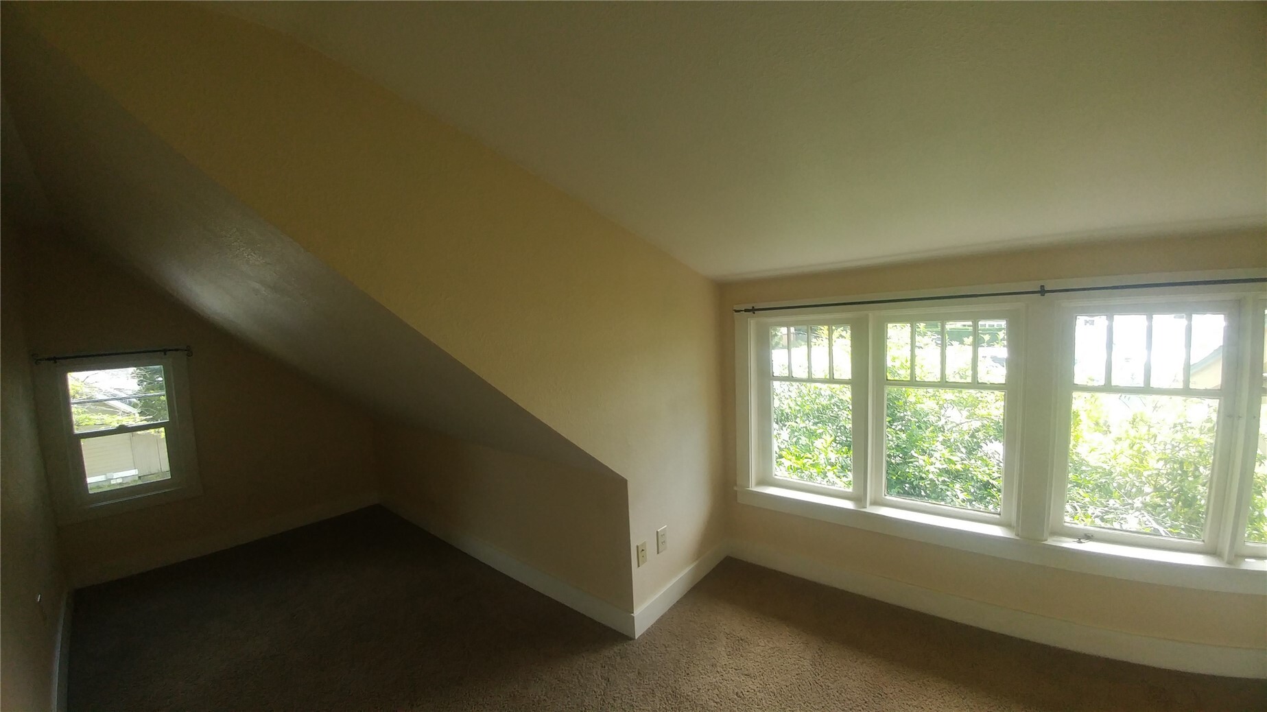 1405 Halleck Street Property Photo 32