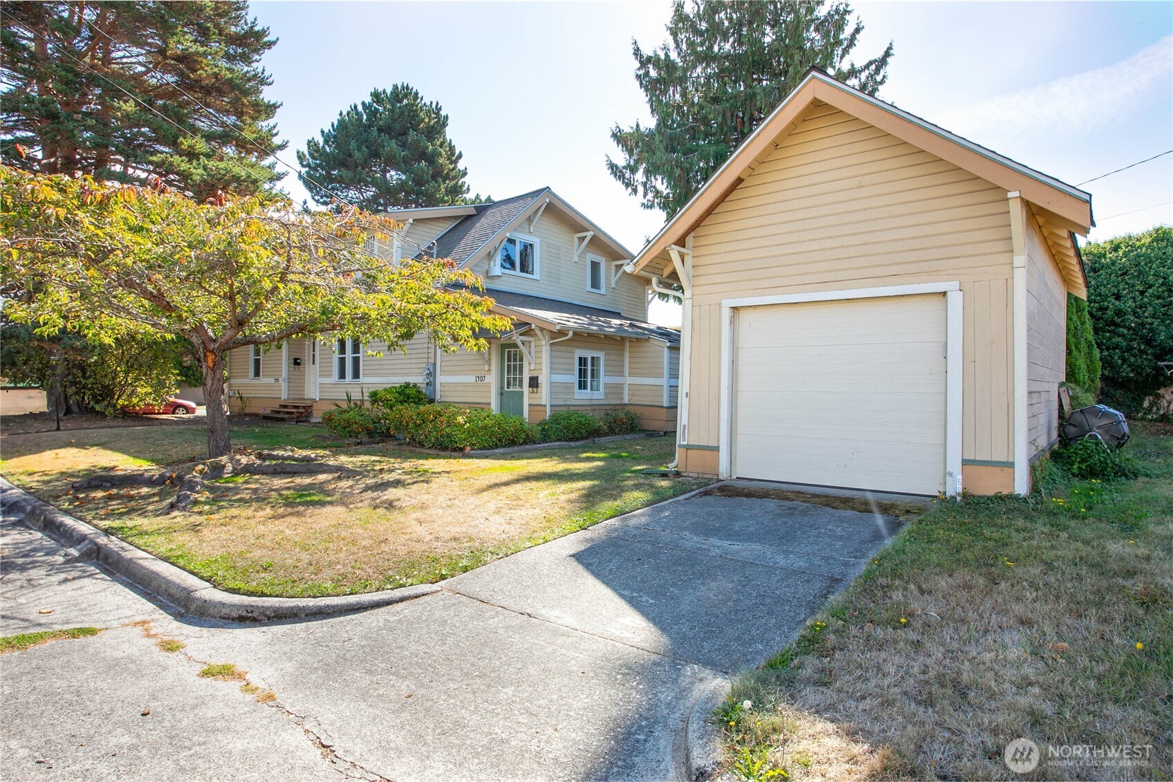1405 Halleck Street Property Photo 39