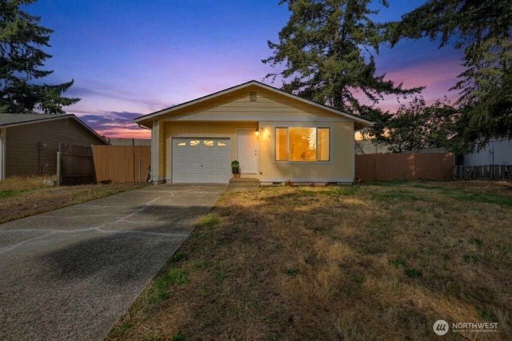 7606 14th Loop Property Photo 1
