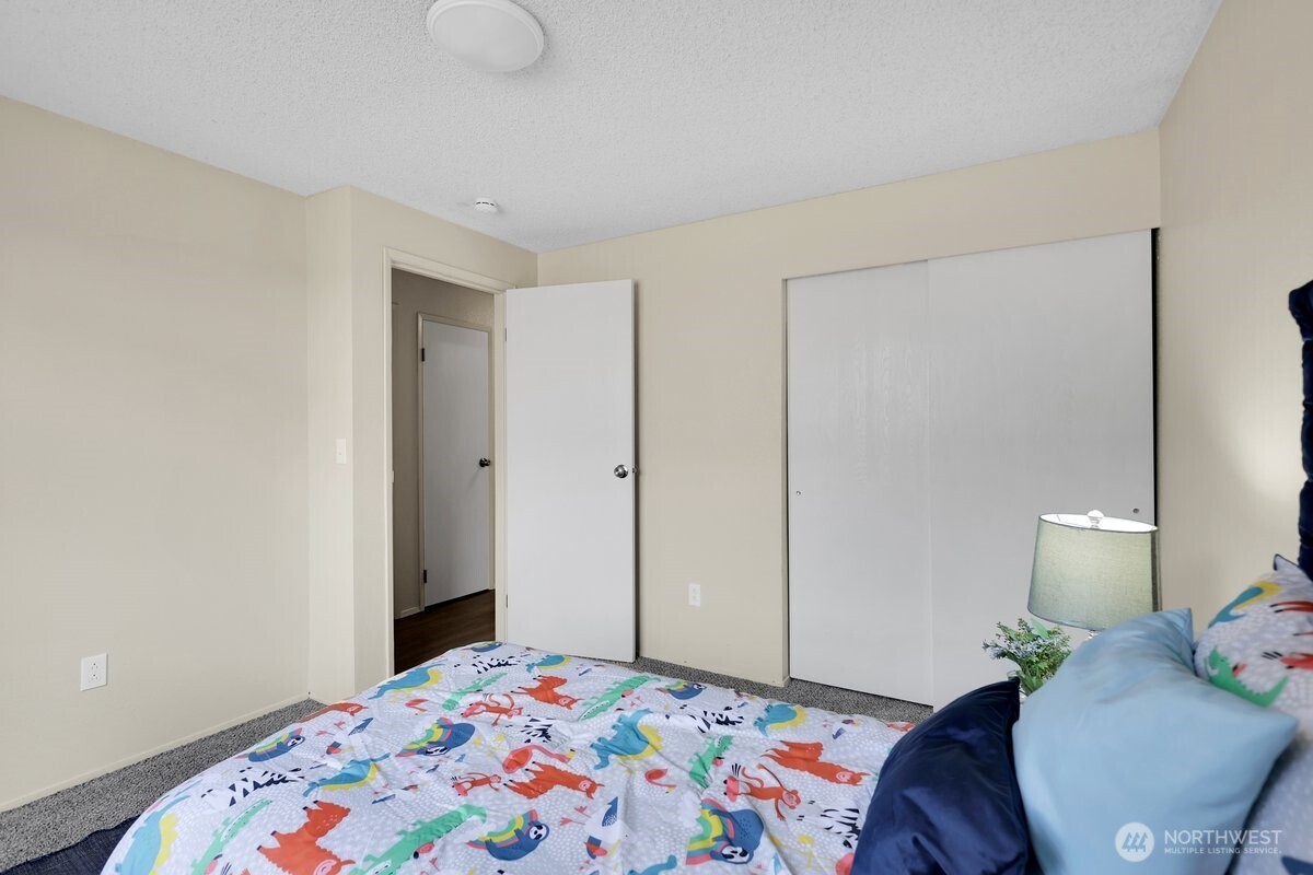 7606 14th Loop Property Photo 24