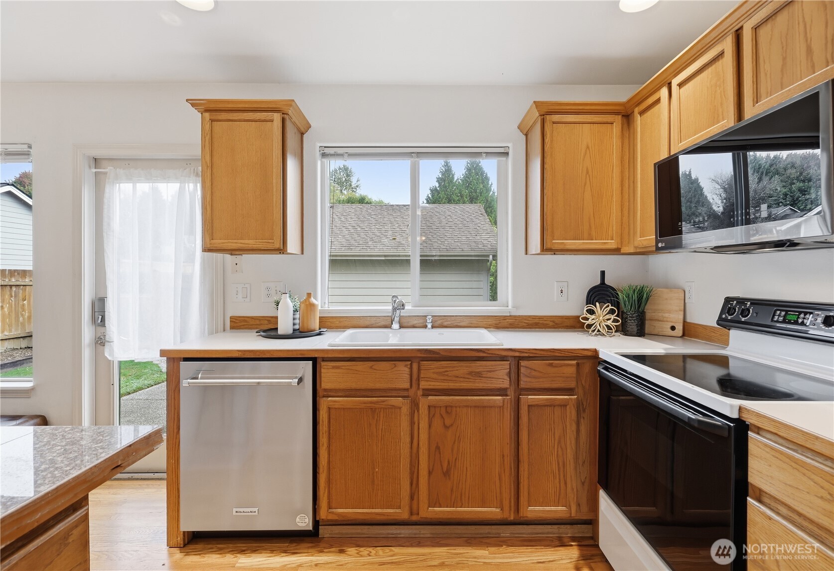 16847 Copper Moutain Road Property Photo 8