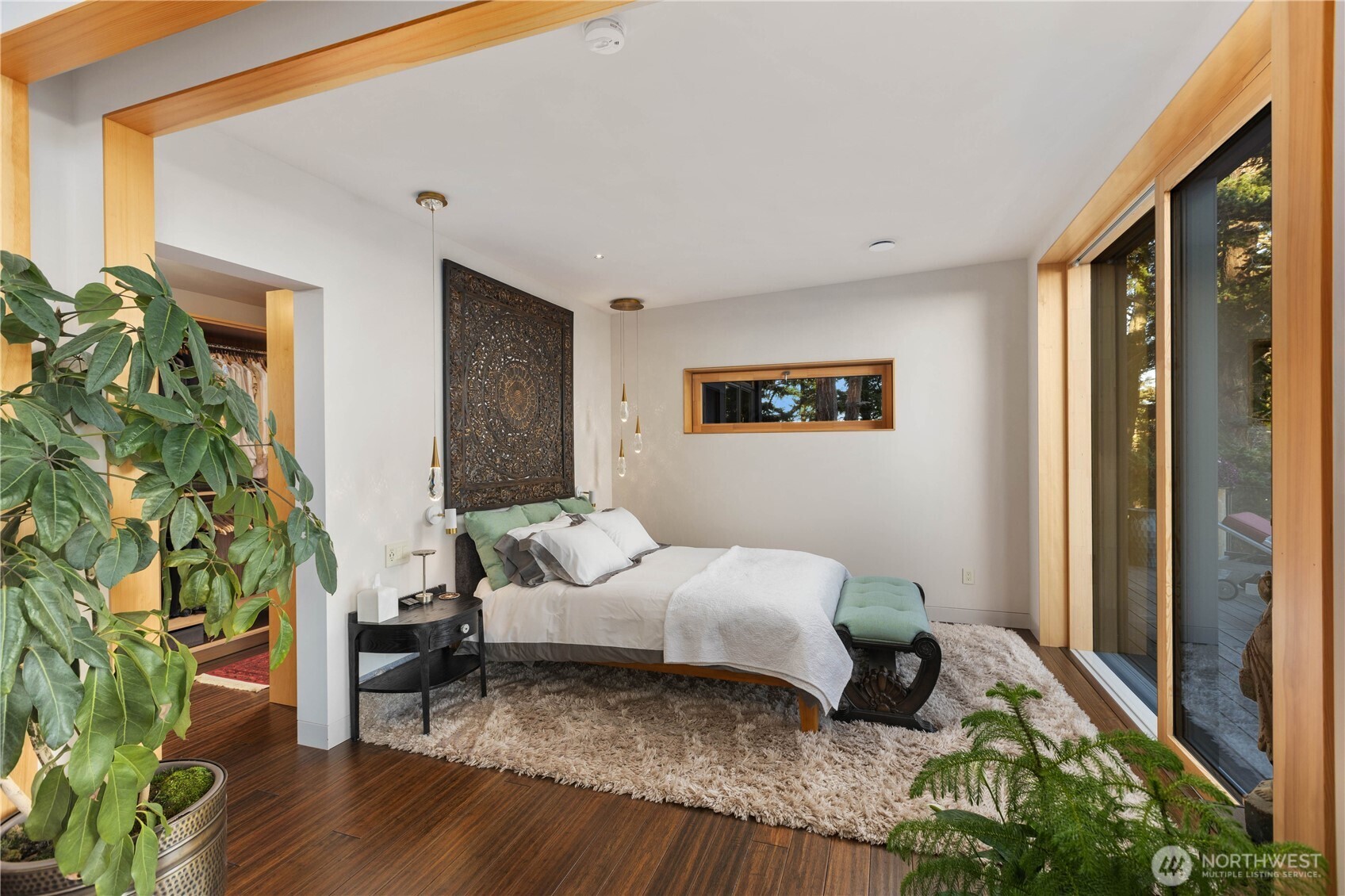2591830 Property Photo 11