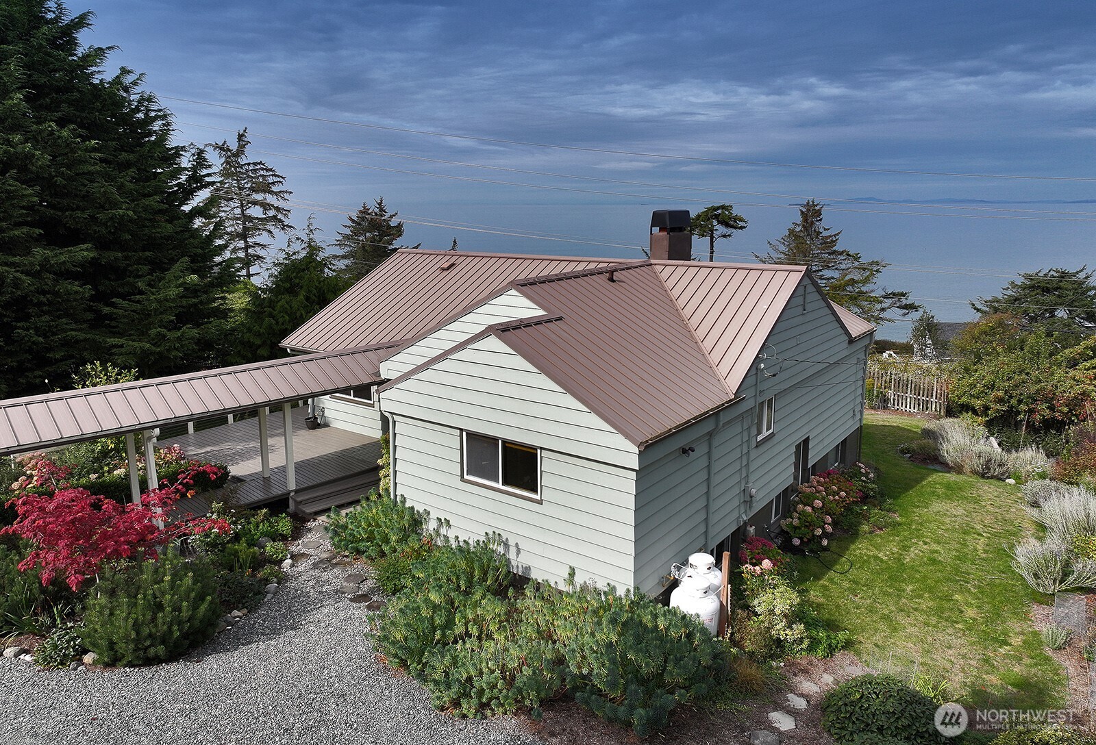 1443 Martha Way Property Photo 2