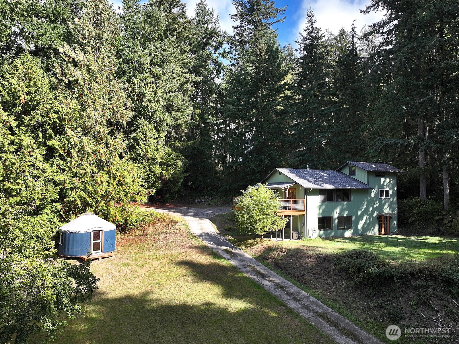 2959 Foxfire Lane Property Photo 4