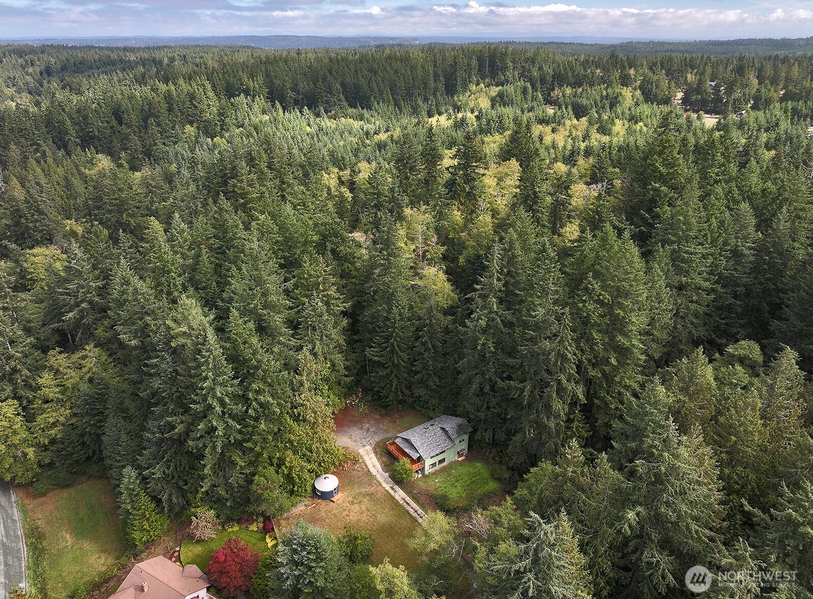 2959 Foxfire Lane Property Photo 5