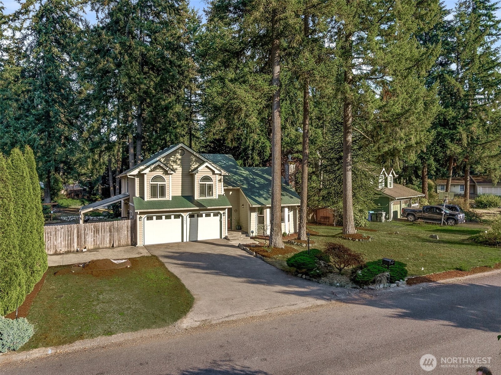 14429 70th Avenue Ct Property Photo 2