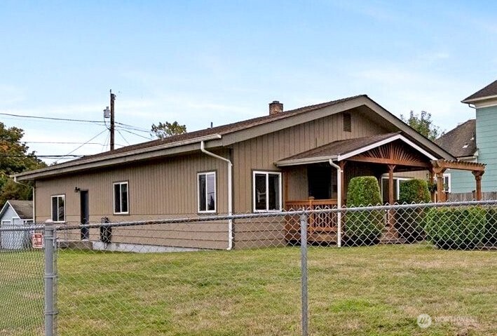 2301 Fulton Street Property Photo 5