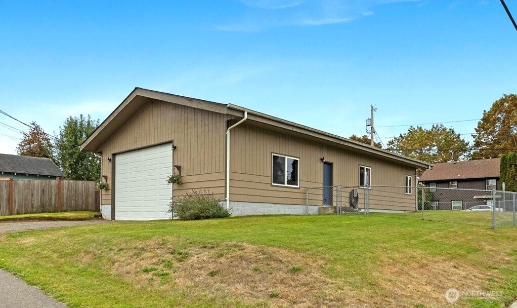 2301 Fulton Street Property Photo 7