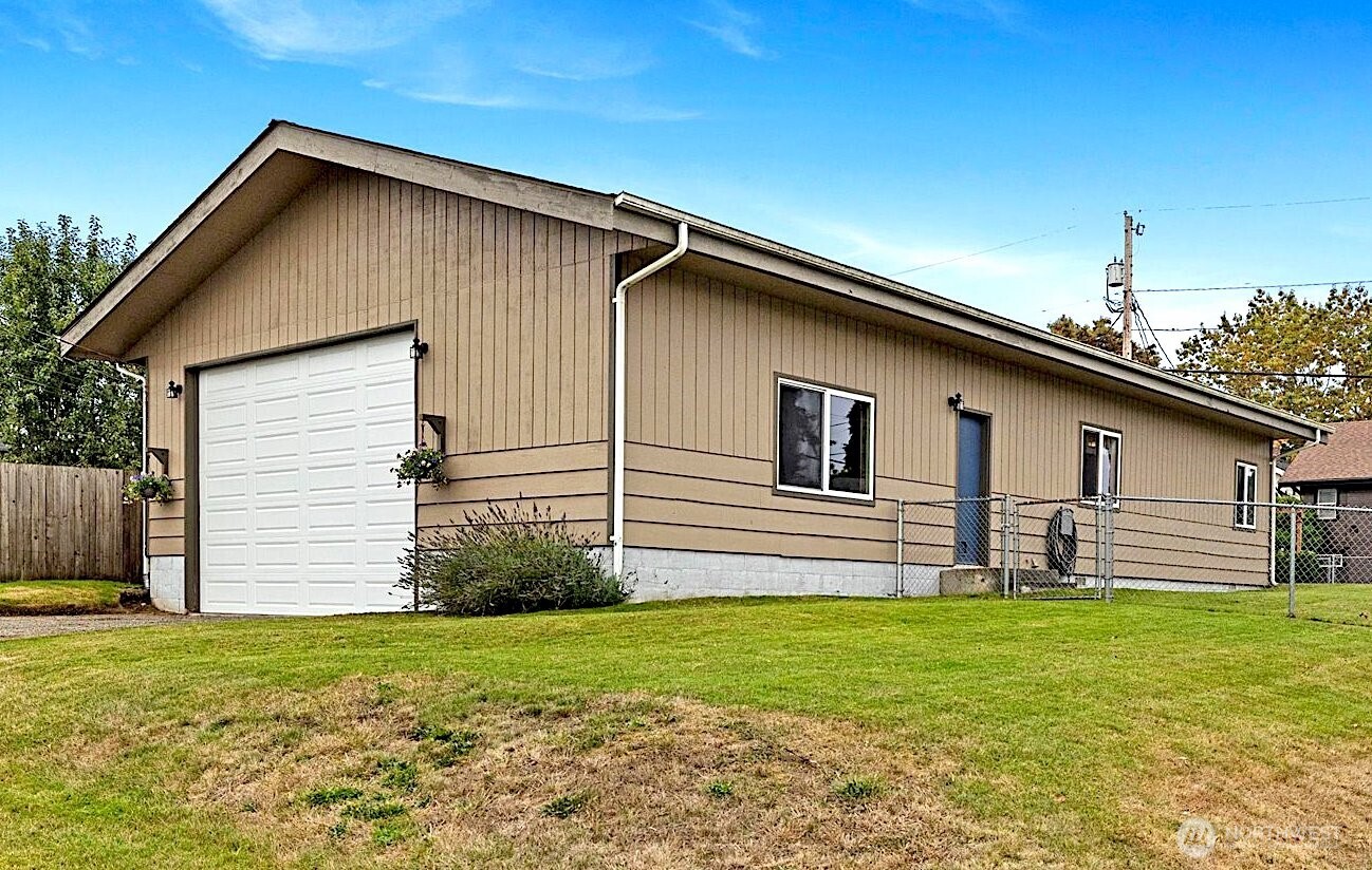 2301 Fulton Street Property Photo 8