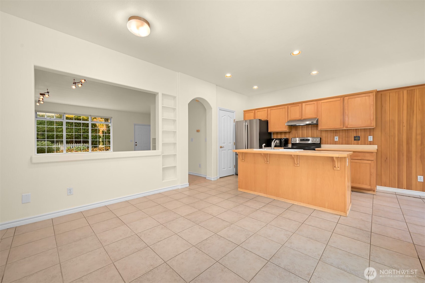 910 31st Place Property Photo 7