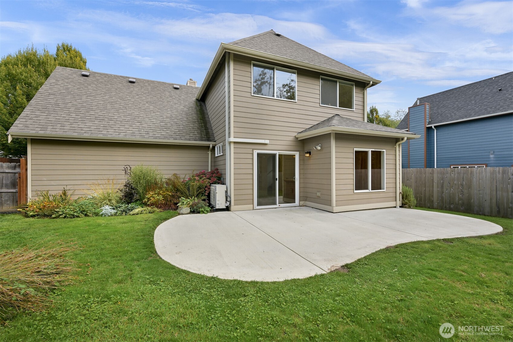 910 31st Place Property Photo 9