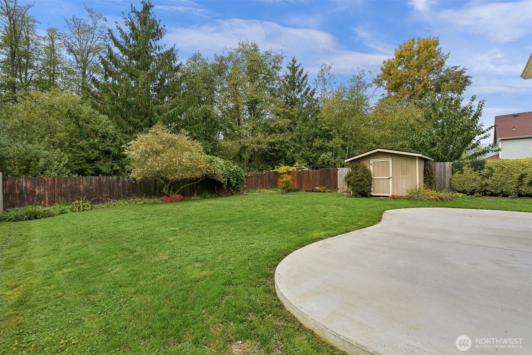 910 31st Place Property Photo 10