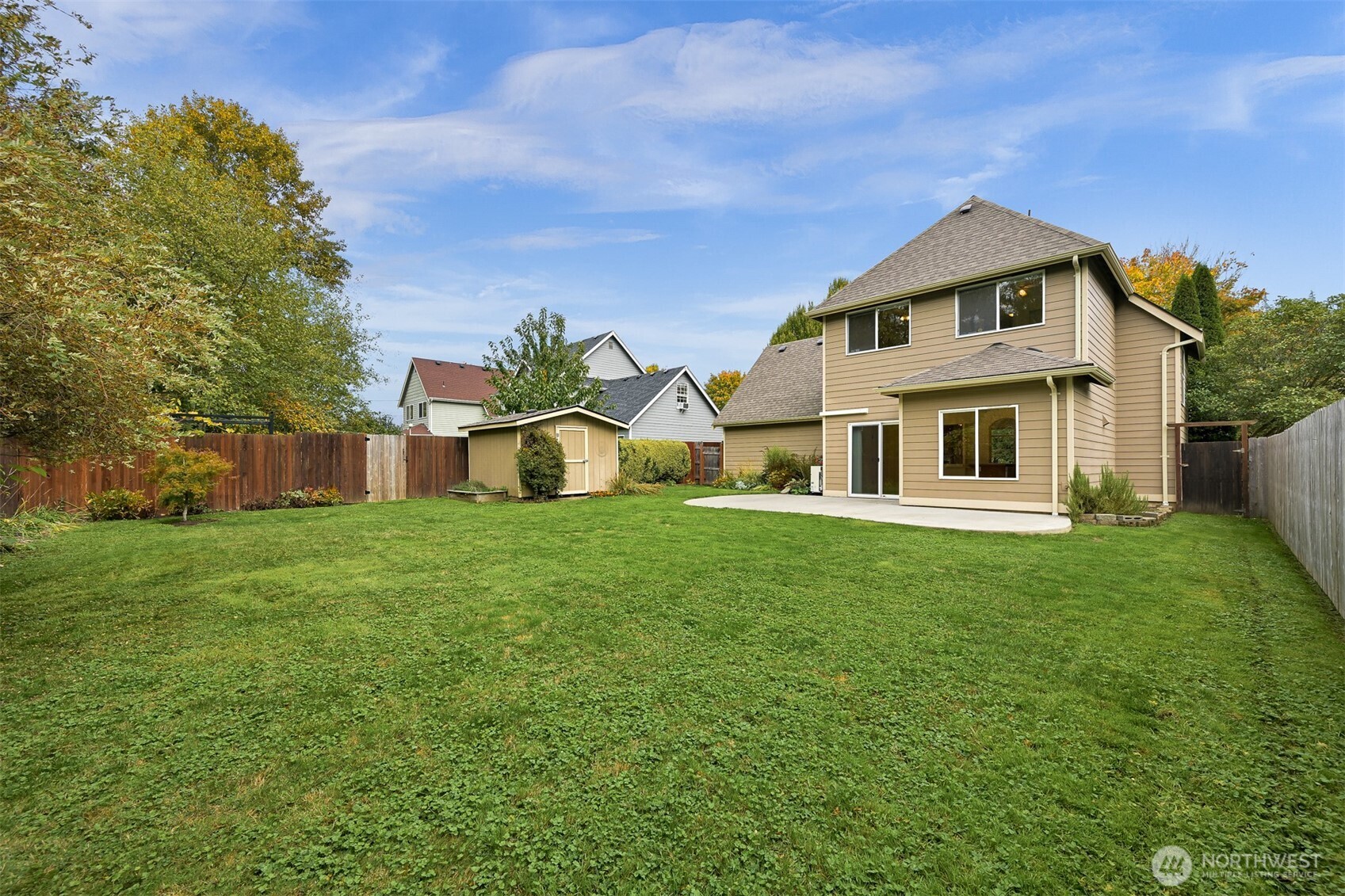 910 31st Place Property Photo 11