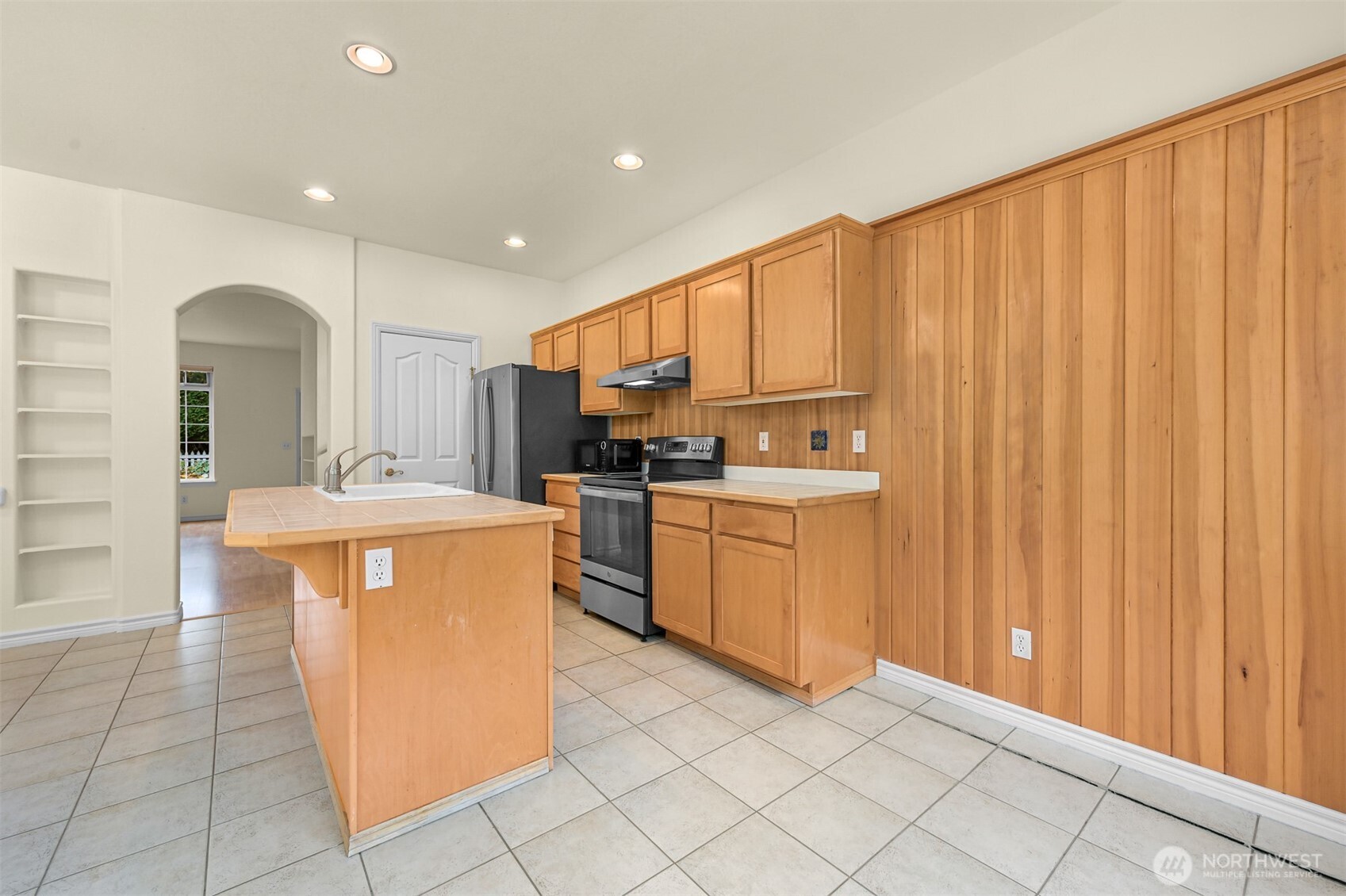 910 31st Place Property Photo 18