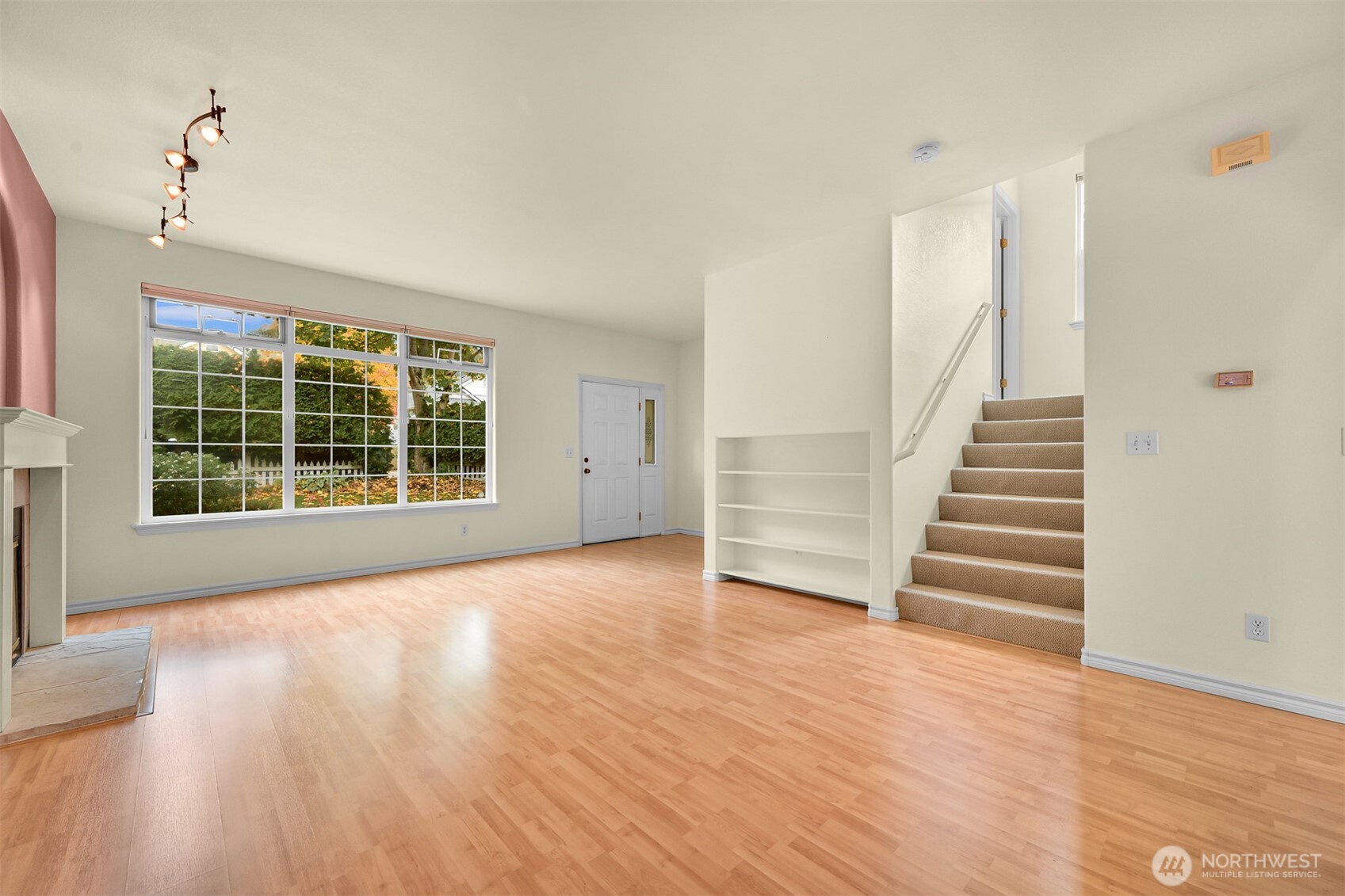 910 31st Place Property Photo 22