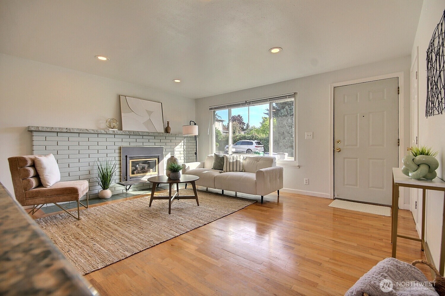 2404 Ne 22nd Street Property Photo 5