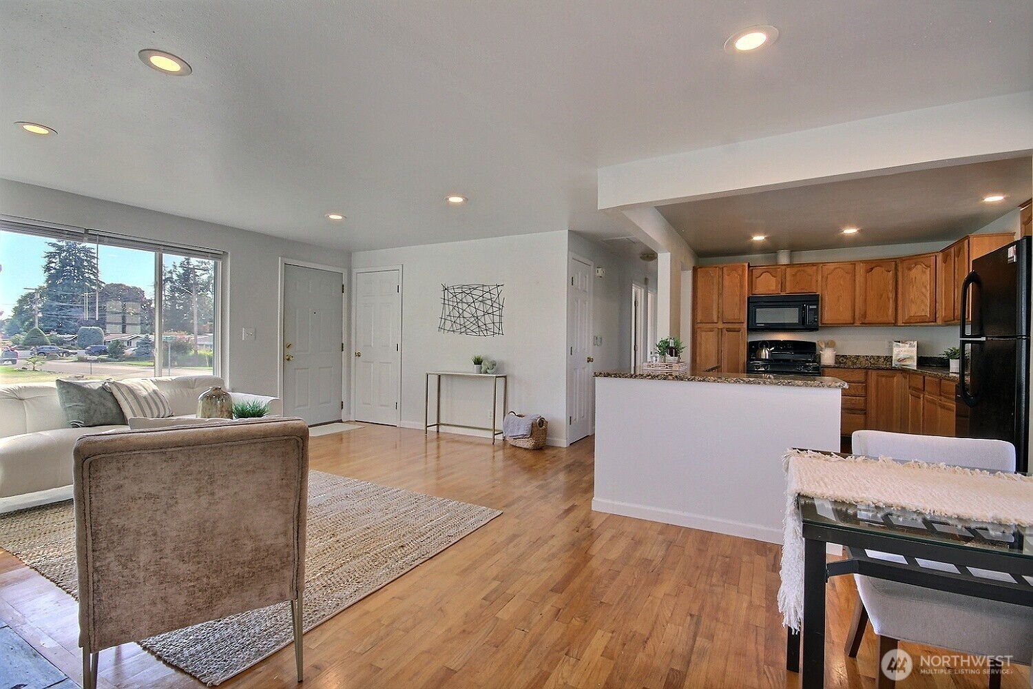 2404 Ne 22nd Street Property Photo 7