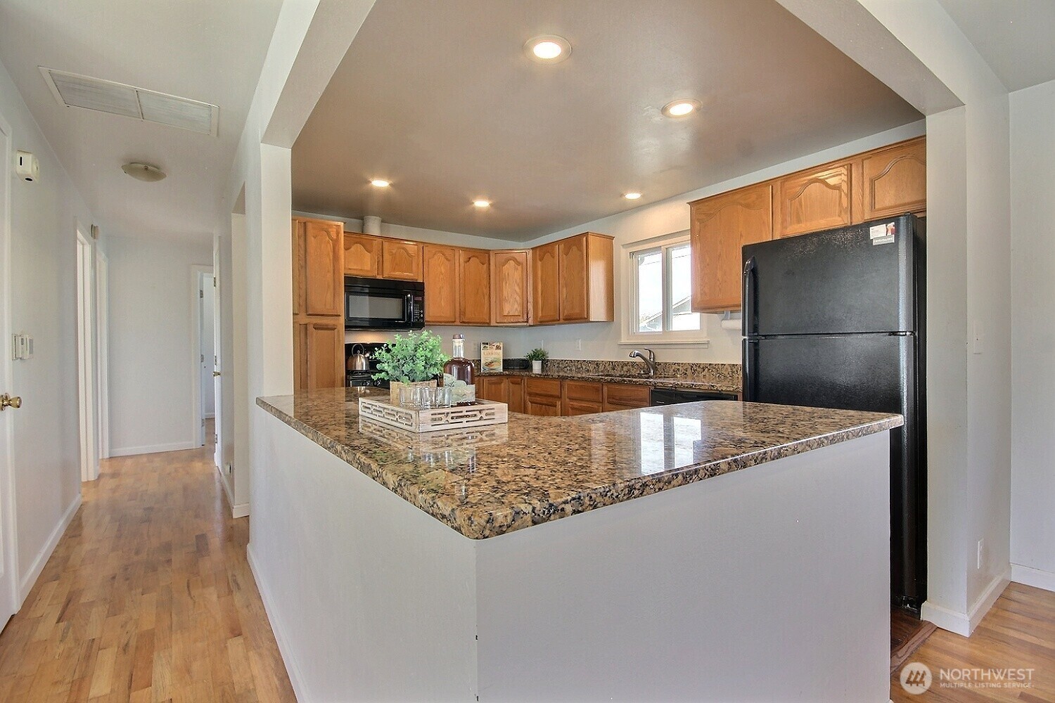 2404 Ne 22nd Street Property Photo 8