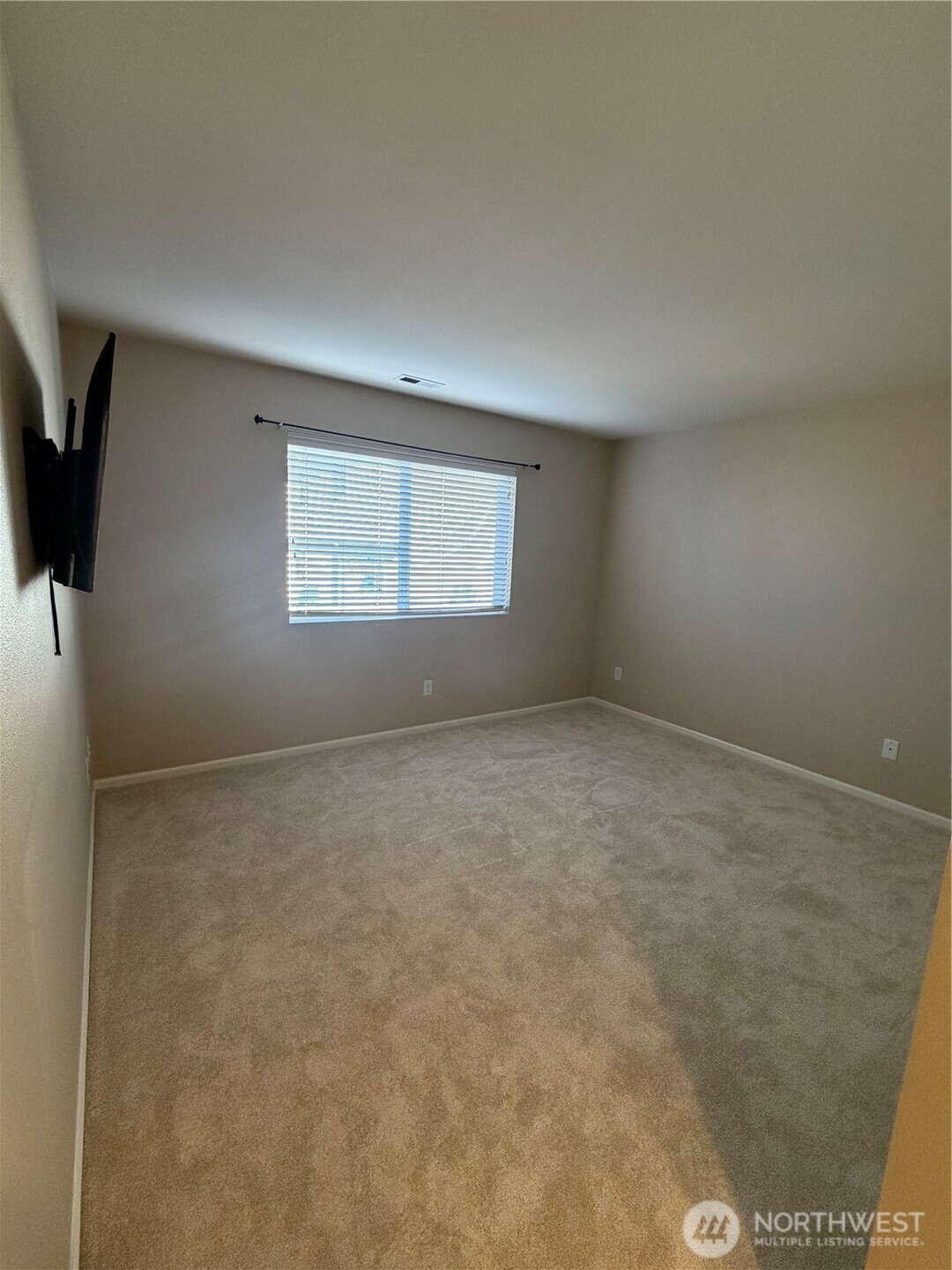 27337 214* Terrace Property Photo 7