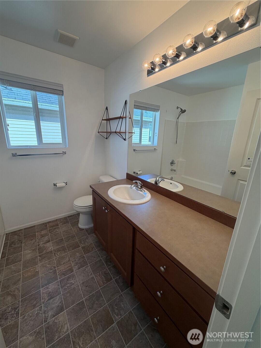 27337 214* Terrace Property Photo 12
