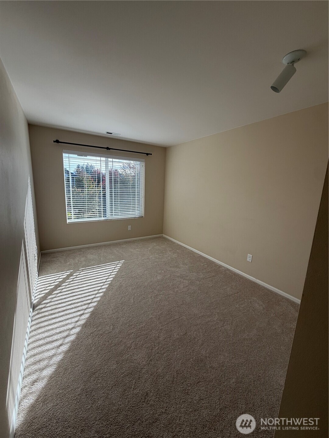 27337 214* Terrace Property Photo 13