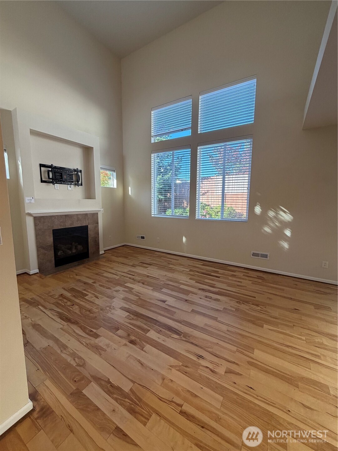 27337 214* Terrace Property Photo 17