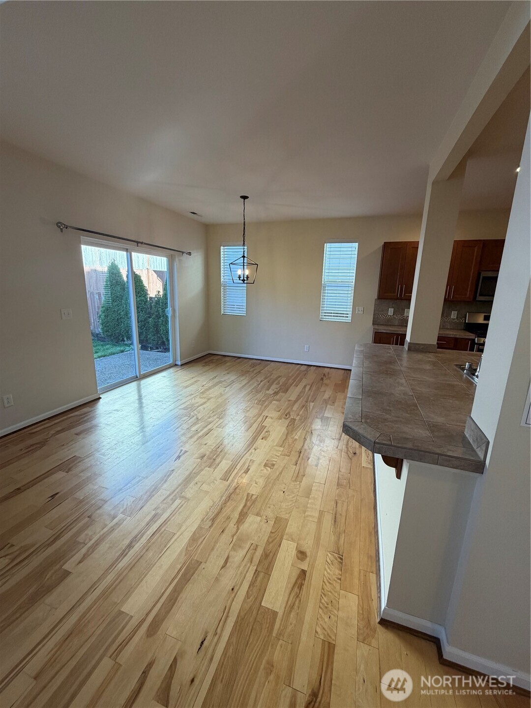 27337 214* Terrace Property Photo 18