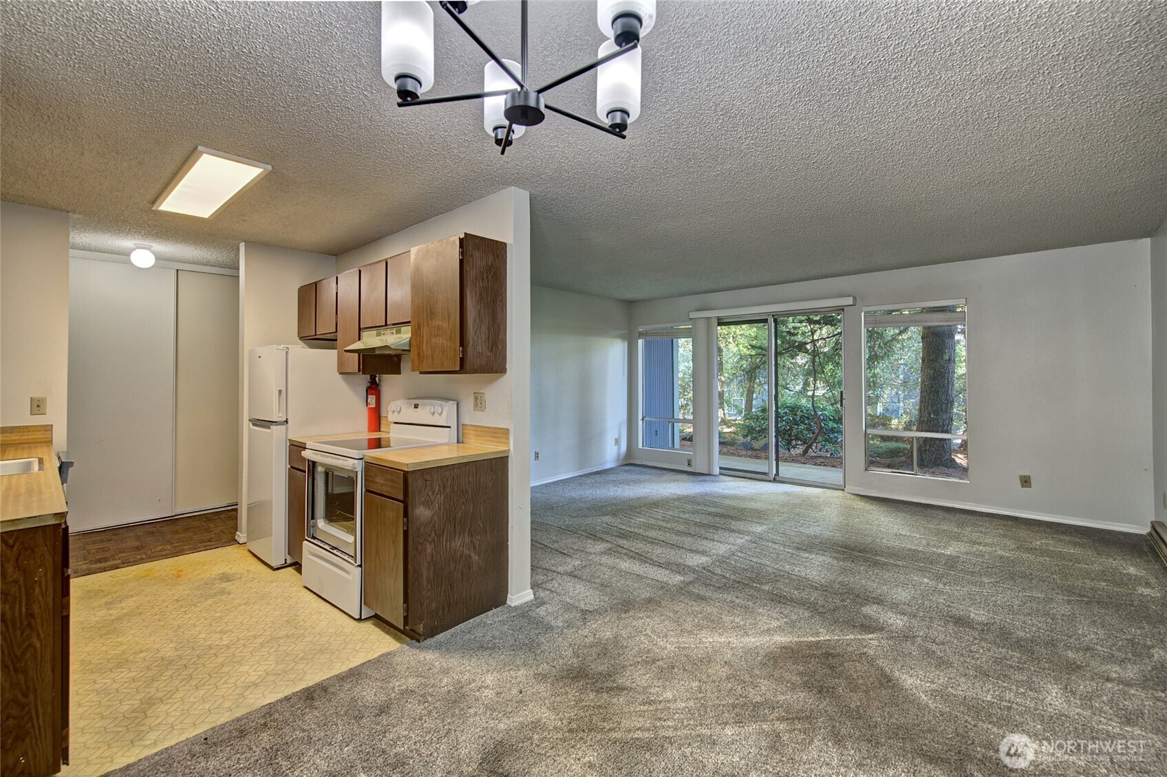 10459 Des Moines Memorial Drive 305 Property Photo 10