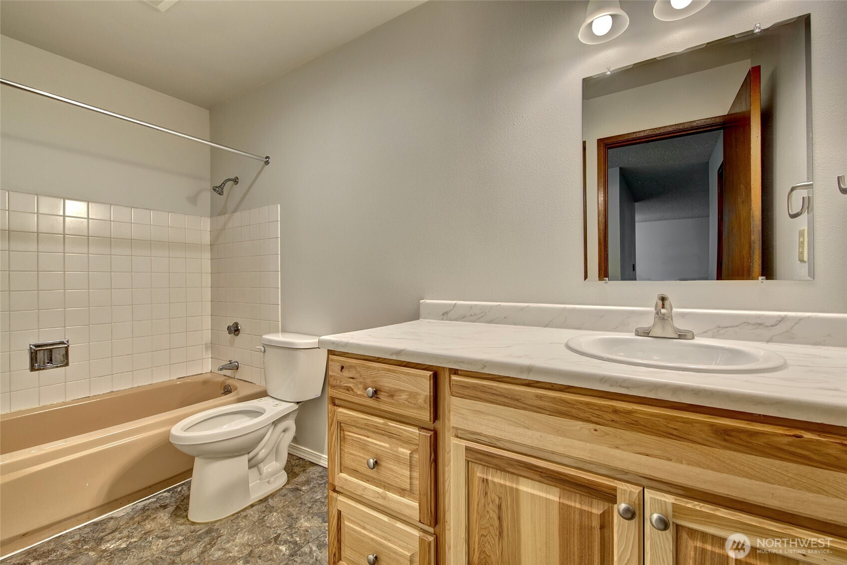 10459 Des Moines Memorial Drive 305 Property Photo 16
