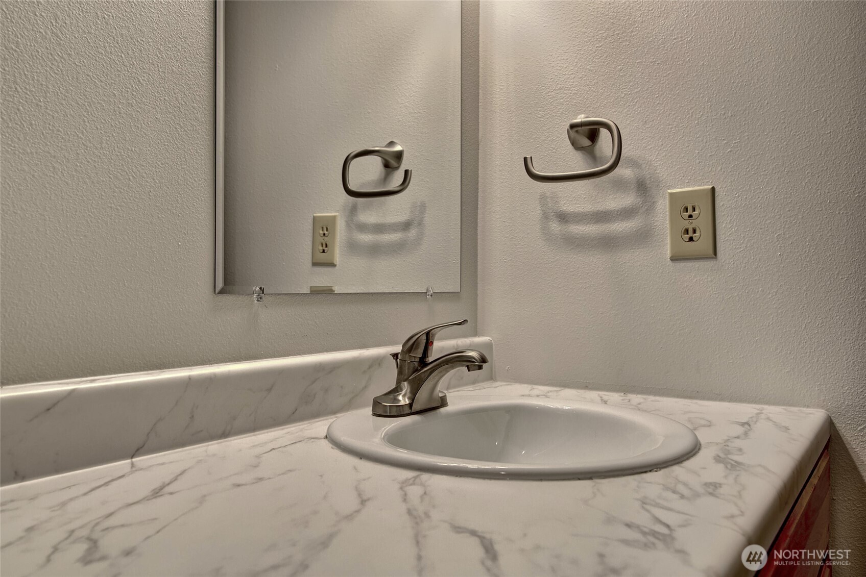10459 Des Moines Memorial Drive 305 Property Photo 17
