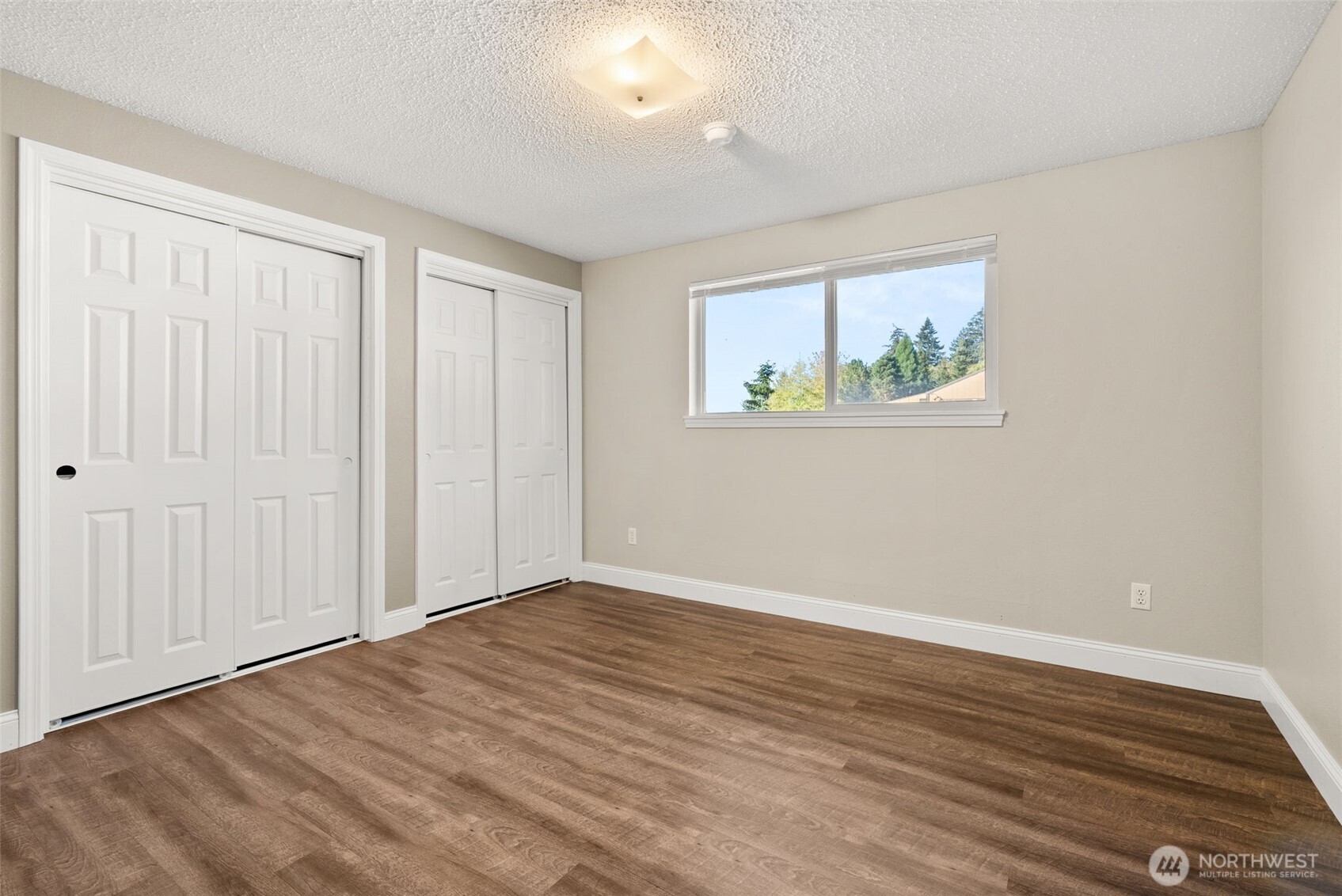 5225 Sleater Kinney Road Property Photo 18