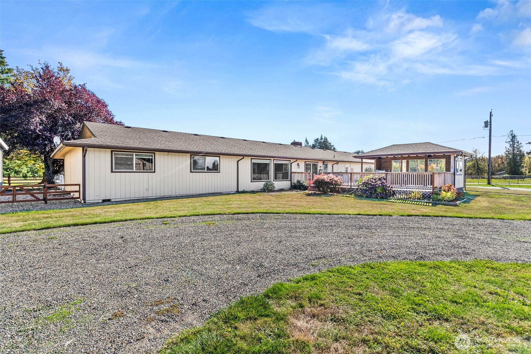 5225 Sleater Kinney Road Property Photo 20