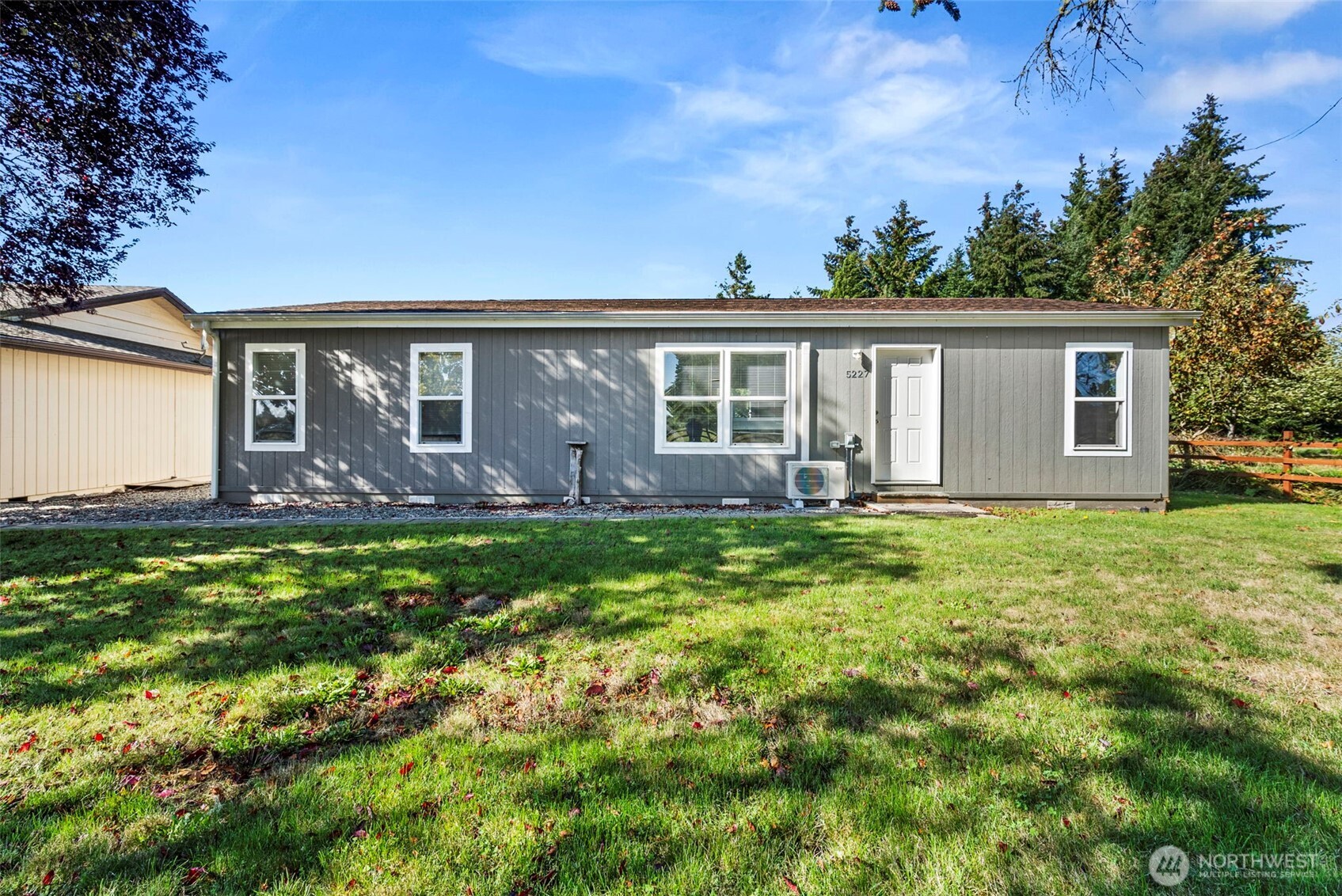 5225 Sleater Kinney Road Property Photo 23