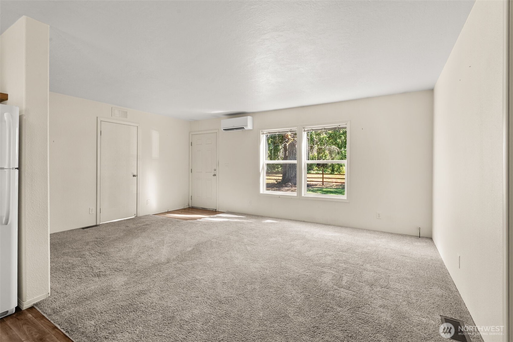 5225 Sleater Kinney Road Property Photo 25