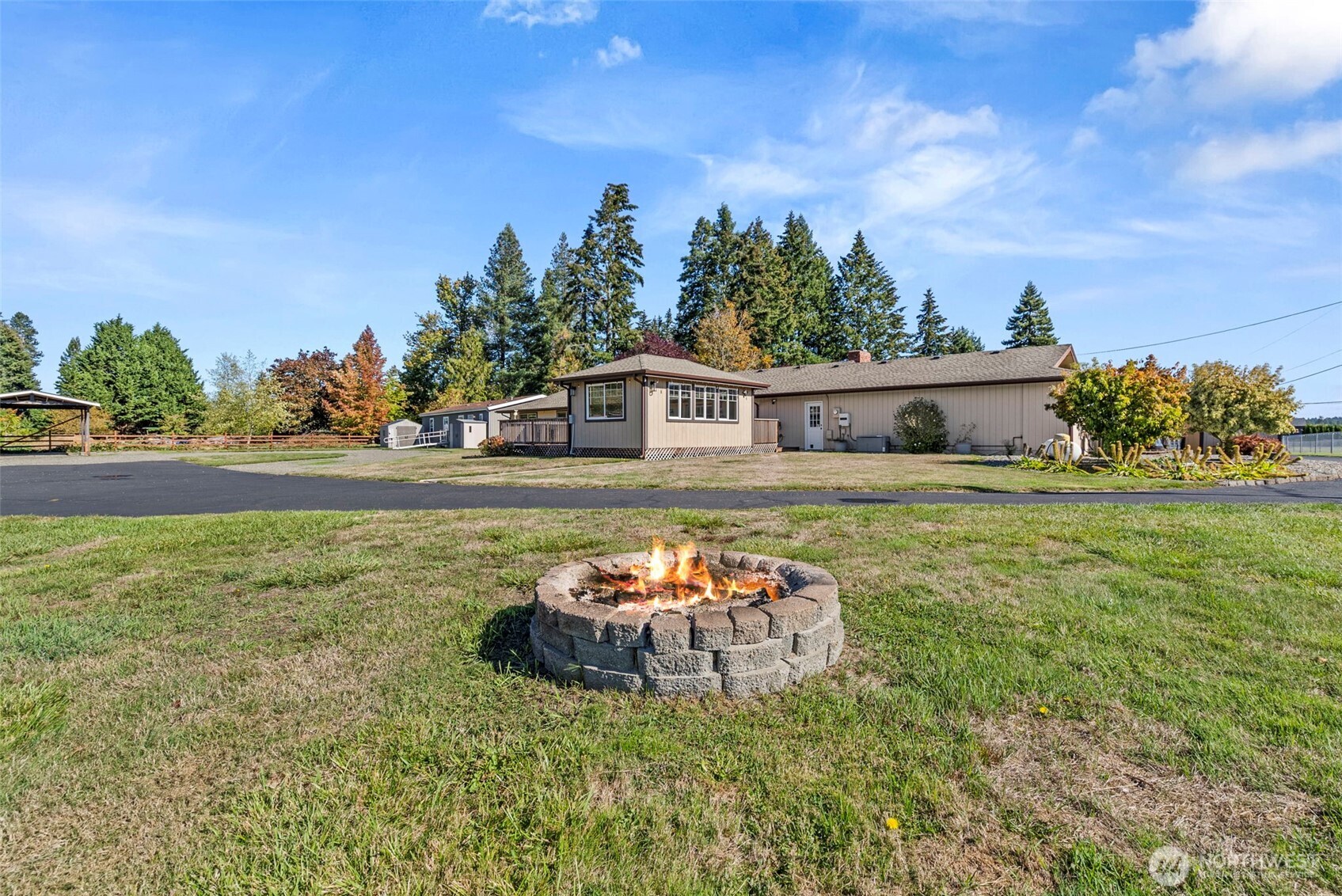 5225 Sleater Kinney Road Property Photo 34