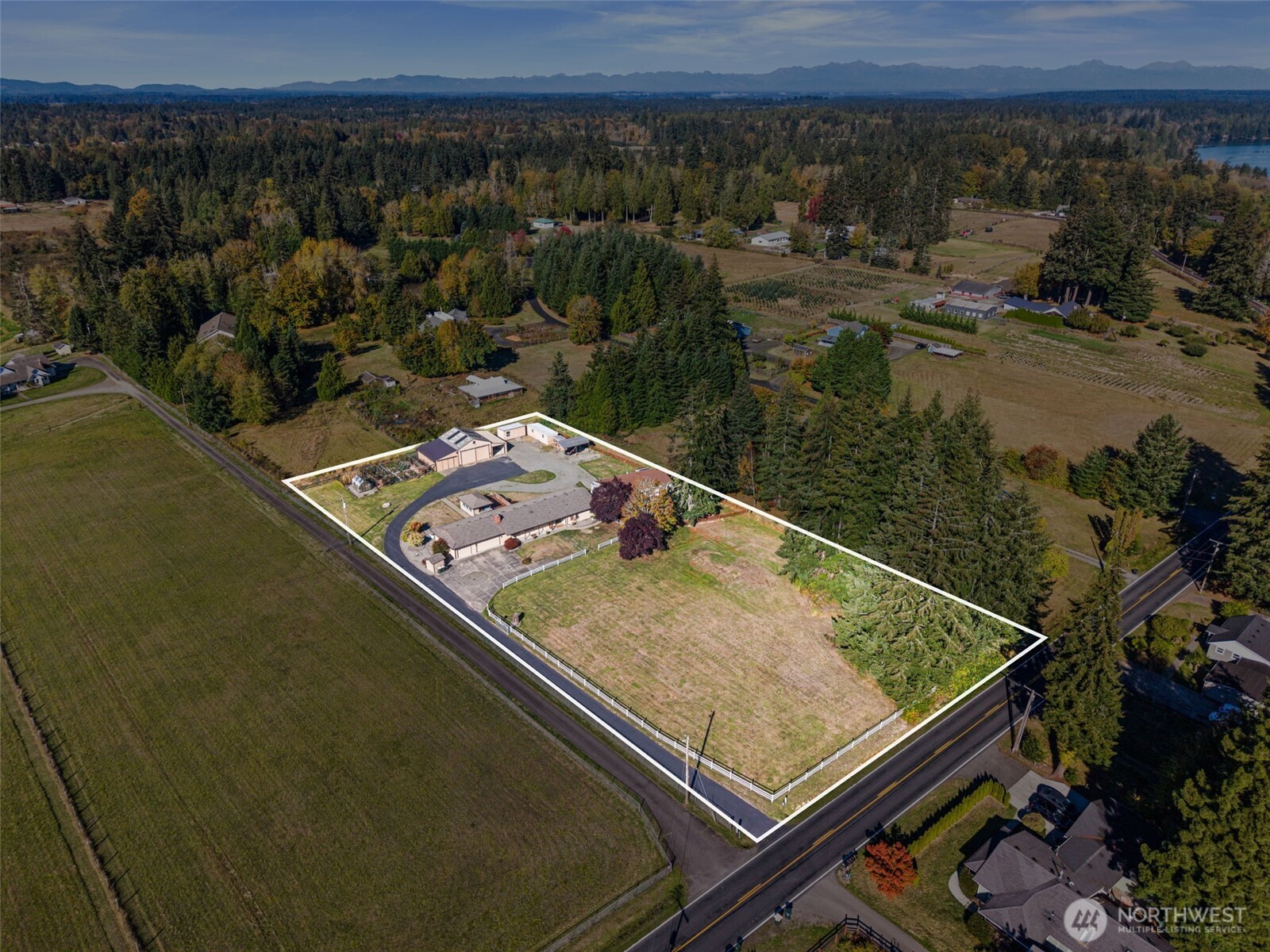 5225 Sleater Kinney Road Property Photo 36