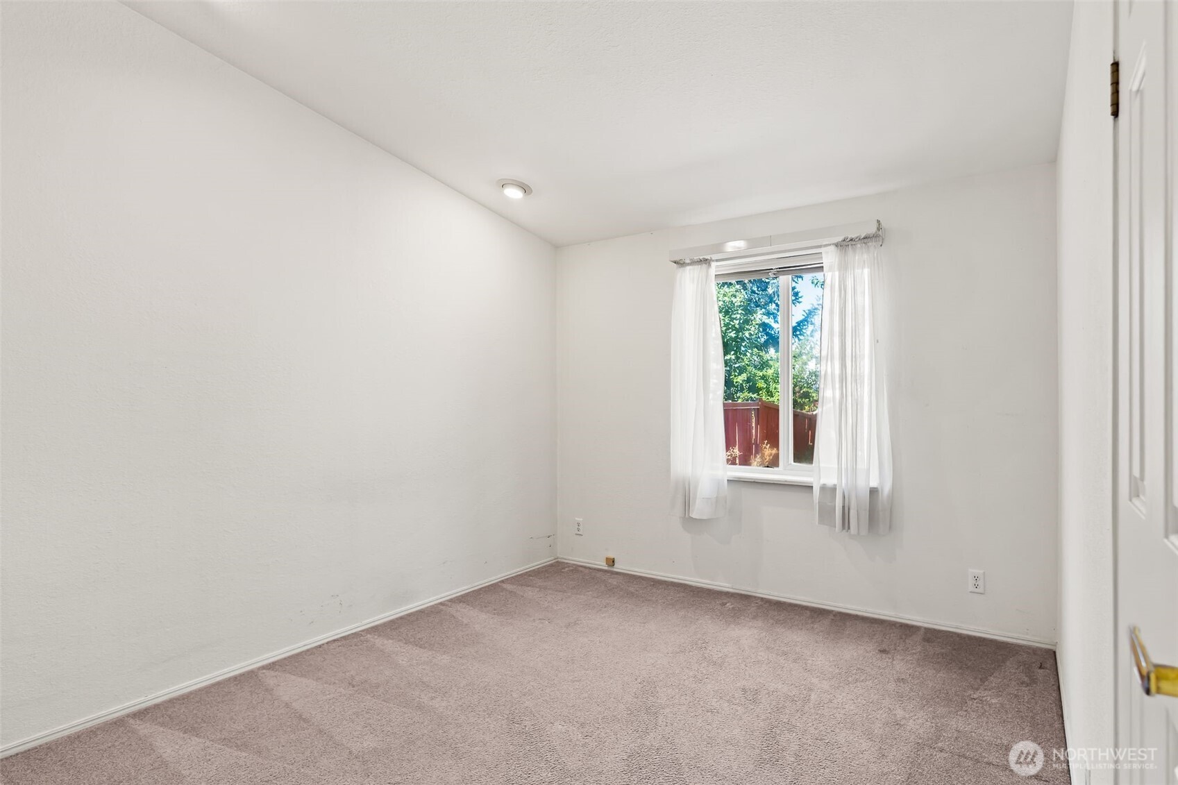 1100 S Rosewood Drive 106 Property Photo 14