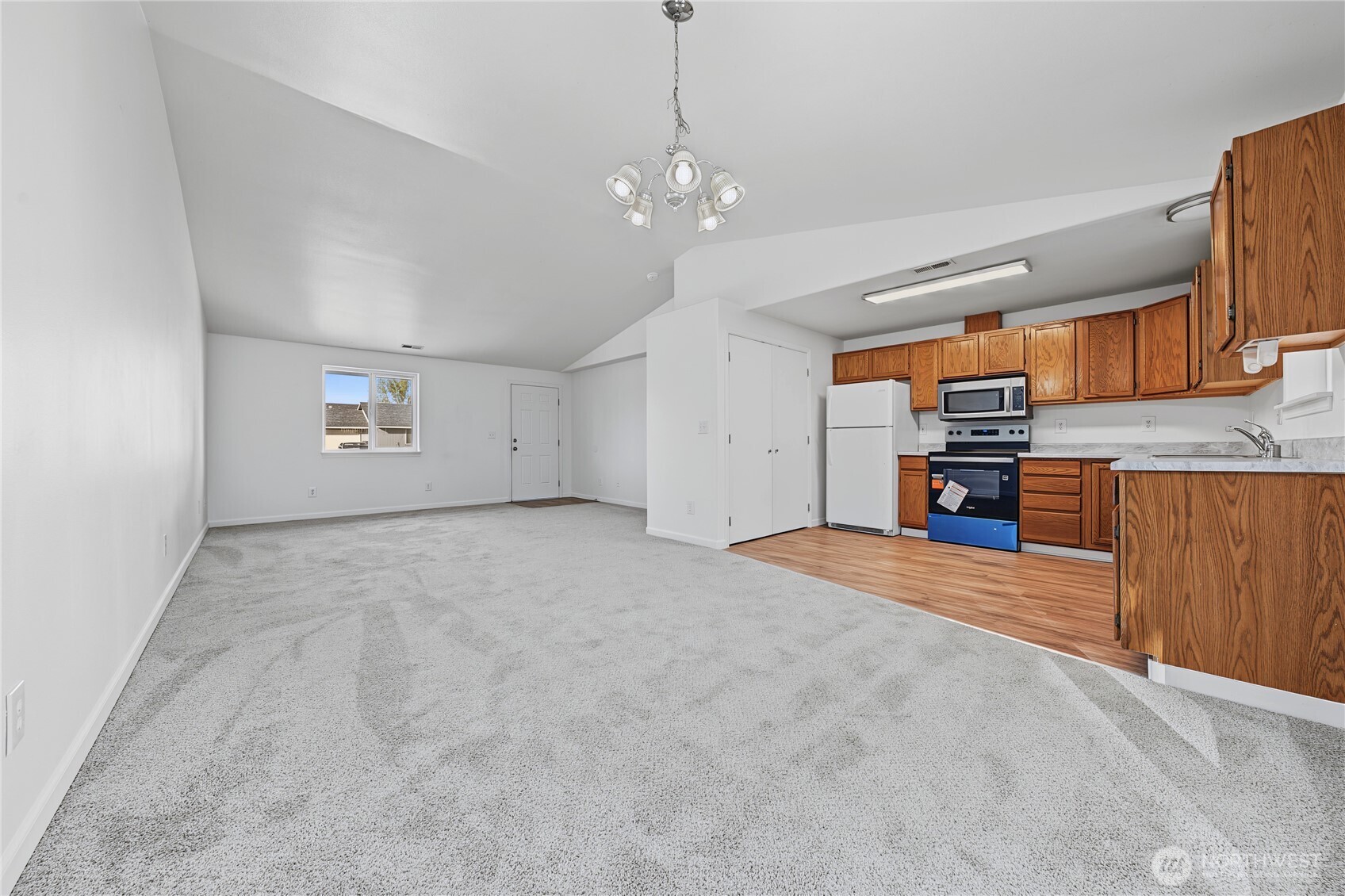 1016 E Hayden Drive Property Photo 11