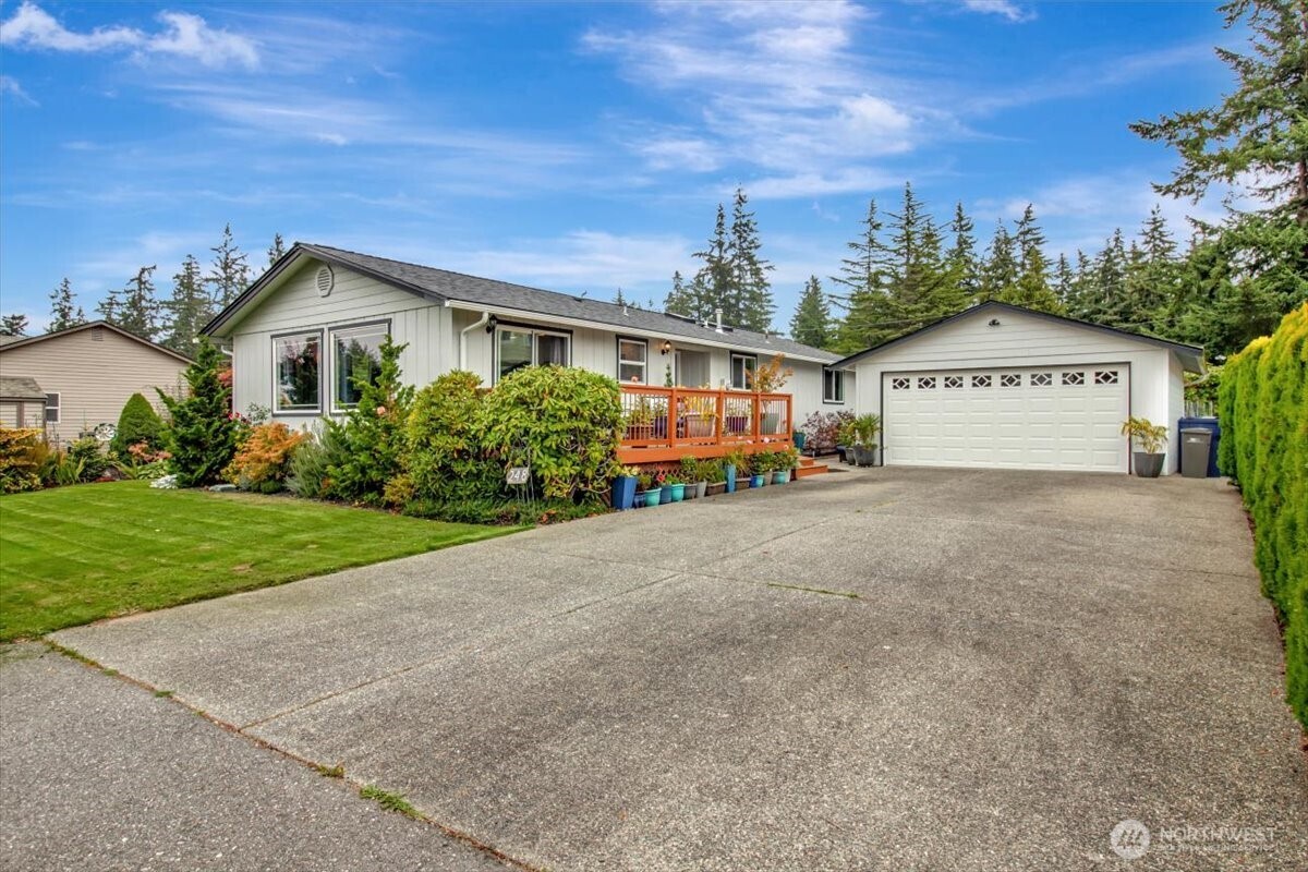 248 Scotland Drive Property Photo 1