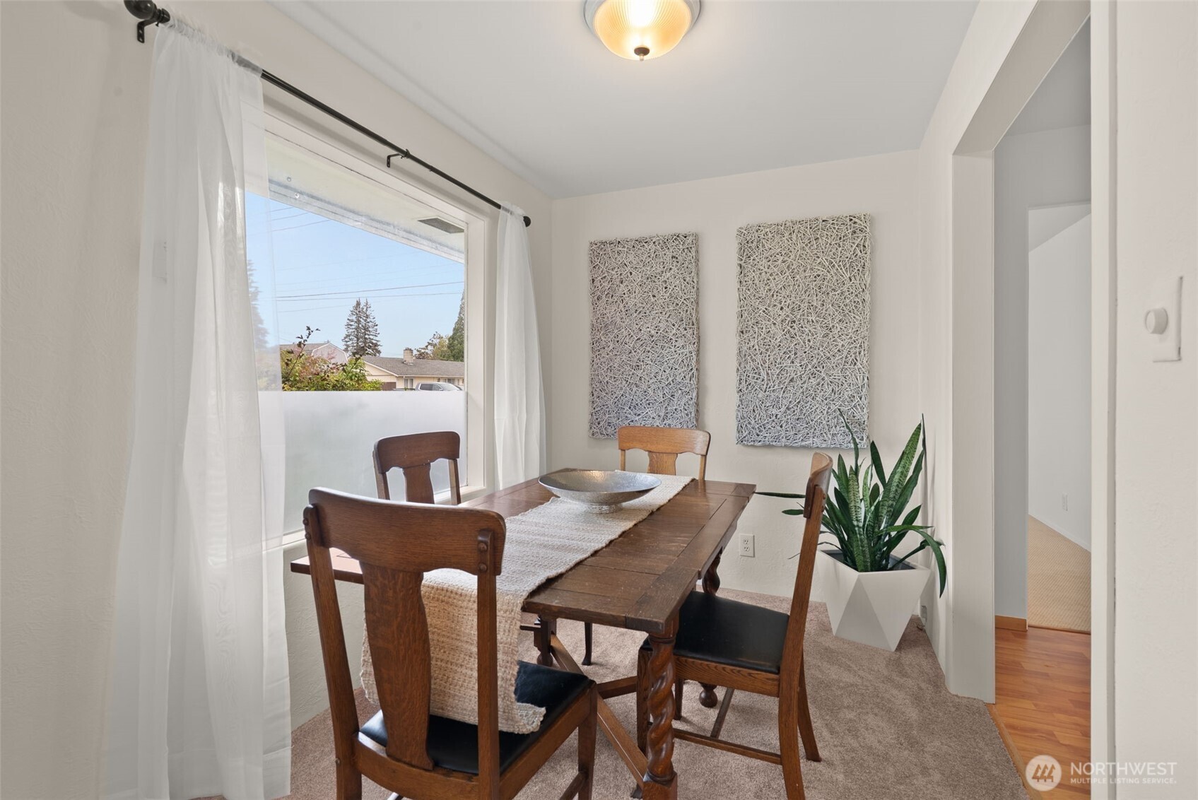 2138 Jefferson Street Property Photo 5