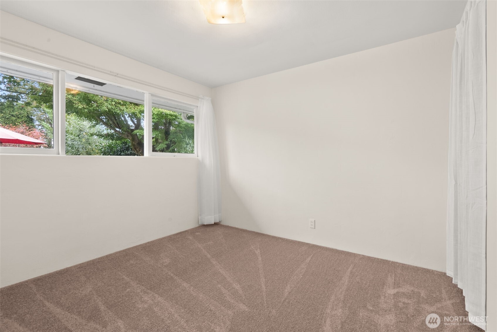 2138 Jefferson Street Property Photo 10