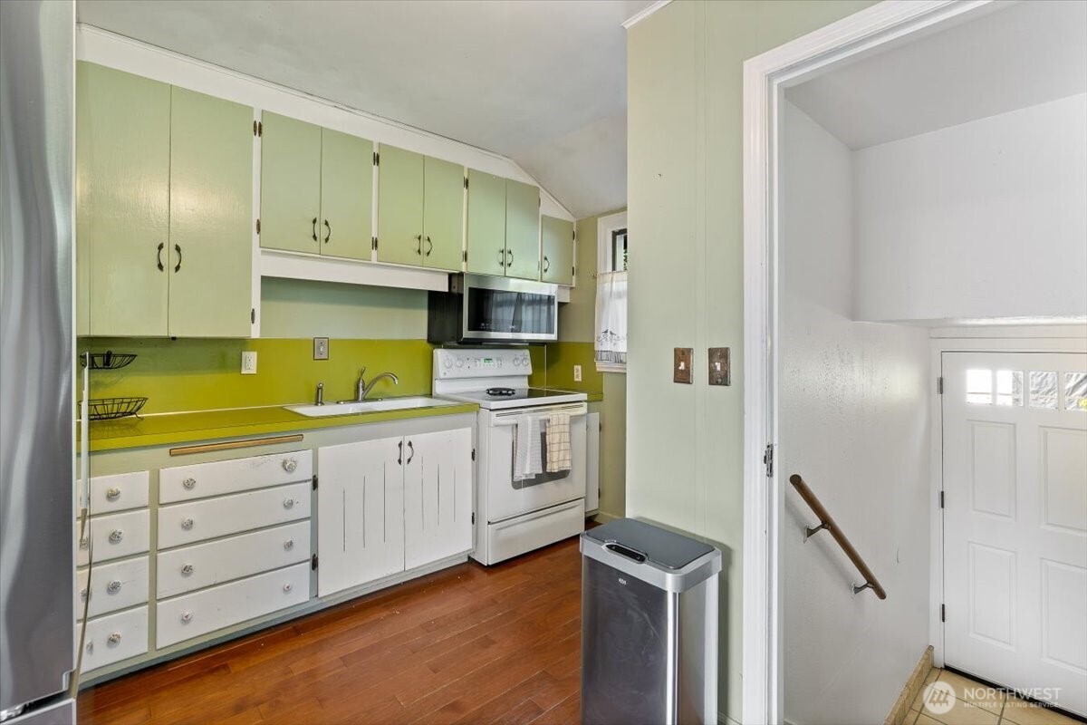 17024 32nd Avenue Property Photo 15