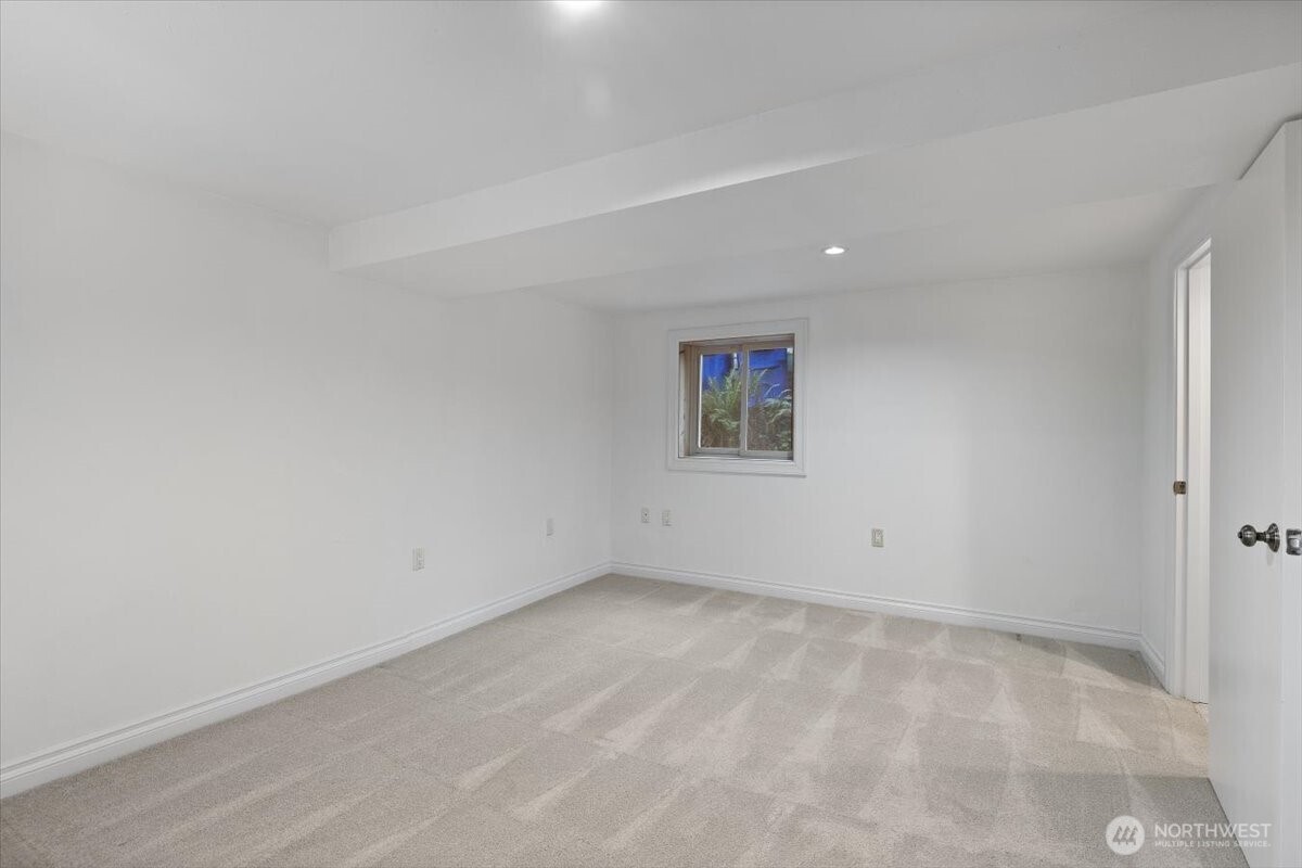 17024 32nd Avenue Property Photo 24